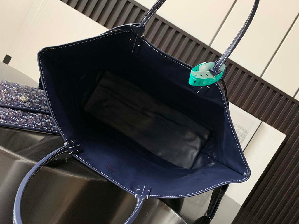 Goyard ANJOUSPMLCG03TY01P Anjou PM Bag Navy Blue