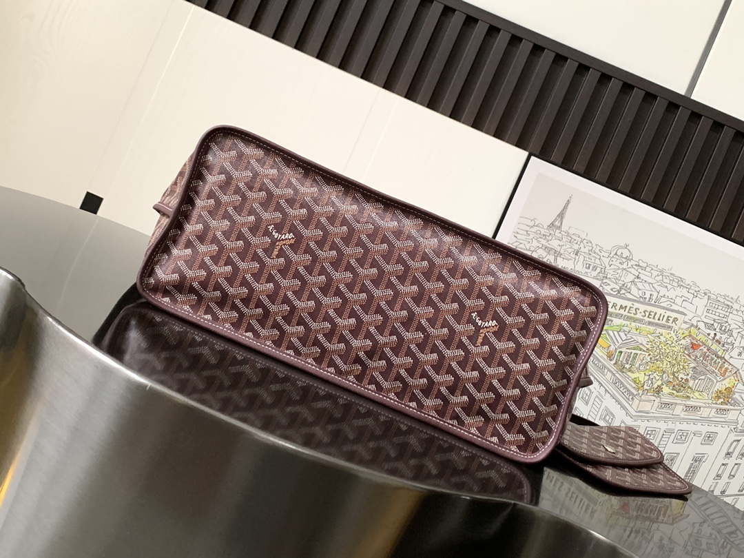 Goyard ANJOUSPMLCG03TY01P Anjou PM Bag Wine Red