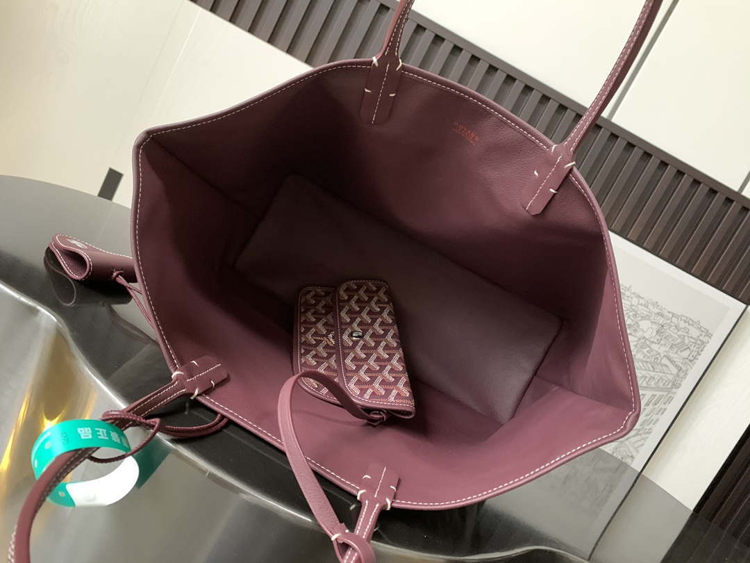 Goyard ANJOUSPMLCG03TY01P Anjou PM Bag Wine Red