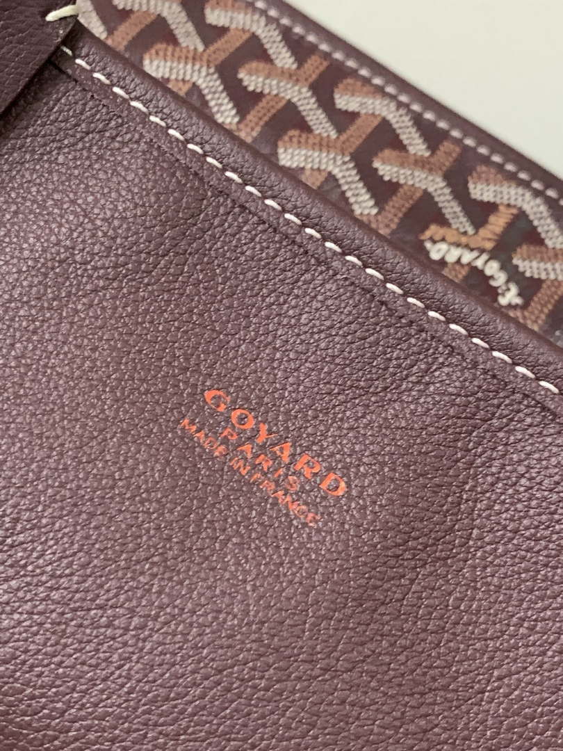 Goyard ANJOUSPMLCG03TY01P Anjou PM Bag Wine Red