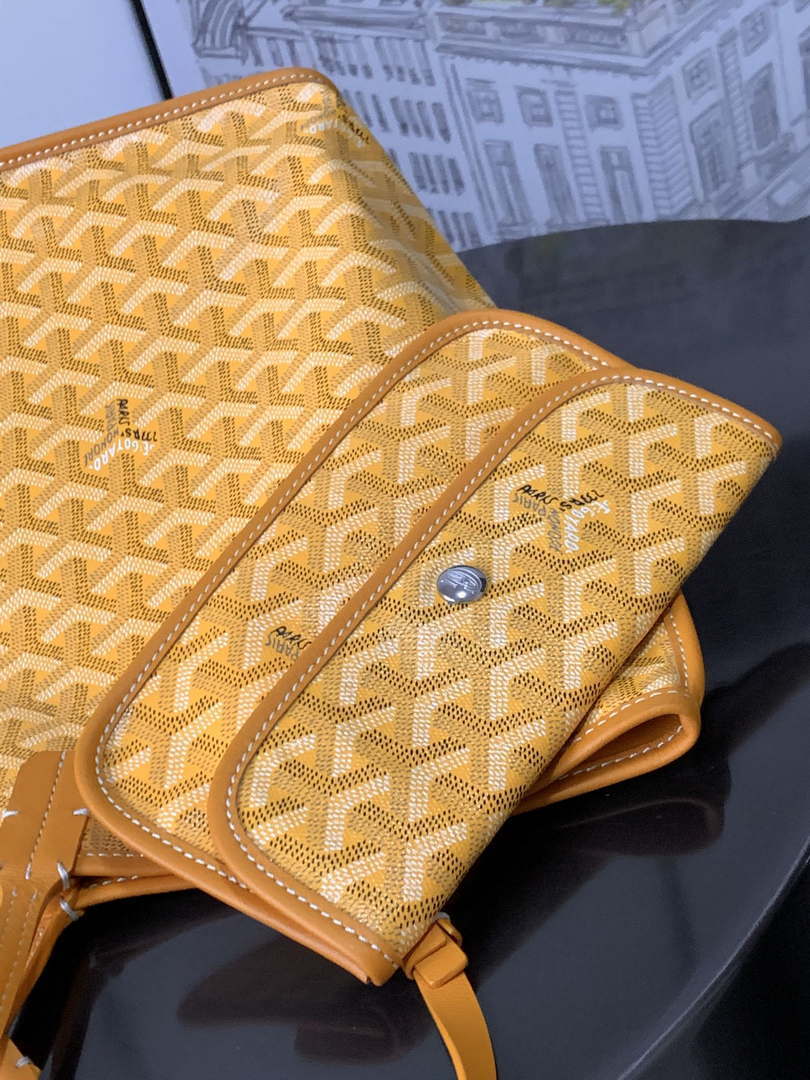Goyard ANJOUSPMLCG03TY01P Anjou PM Bag Yellow