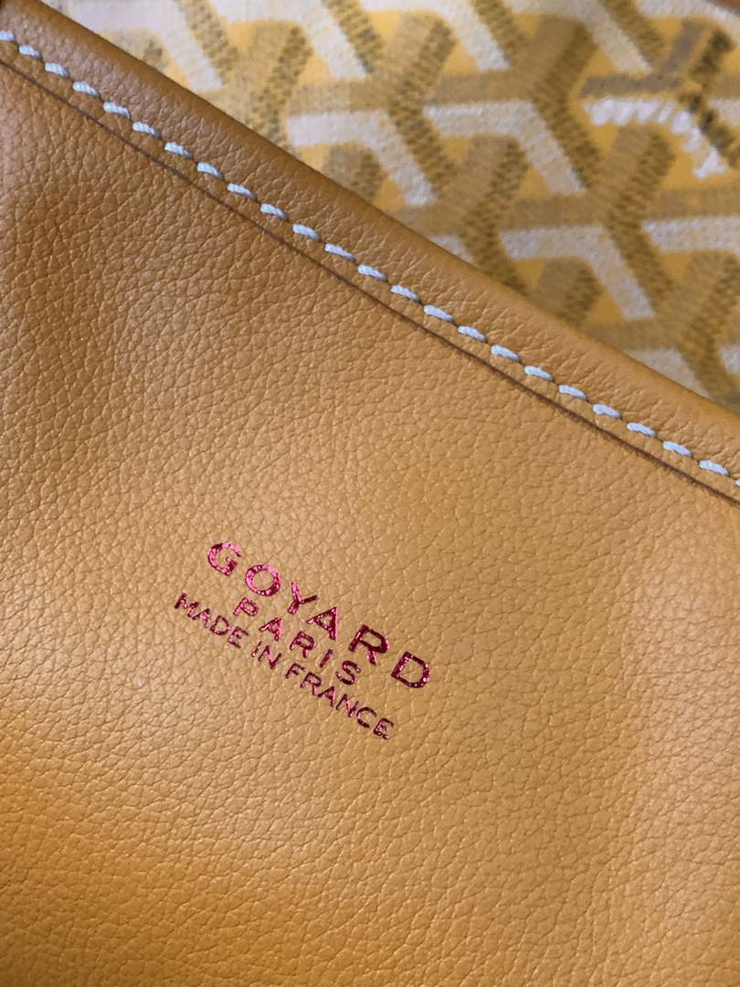 Goyard ANJOUSPMLCG03TY01P Anjou PM Bag Yellow