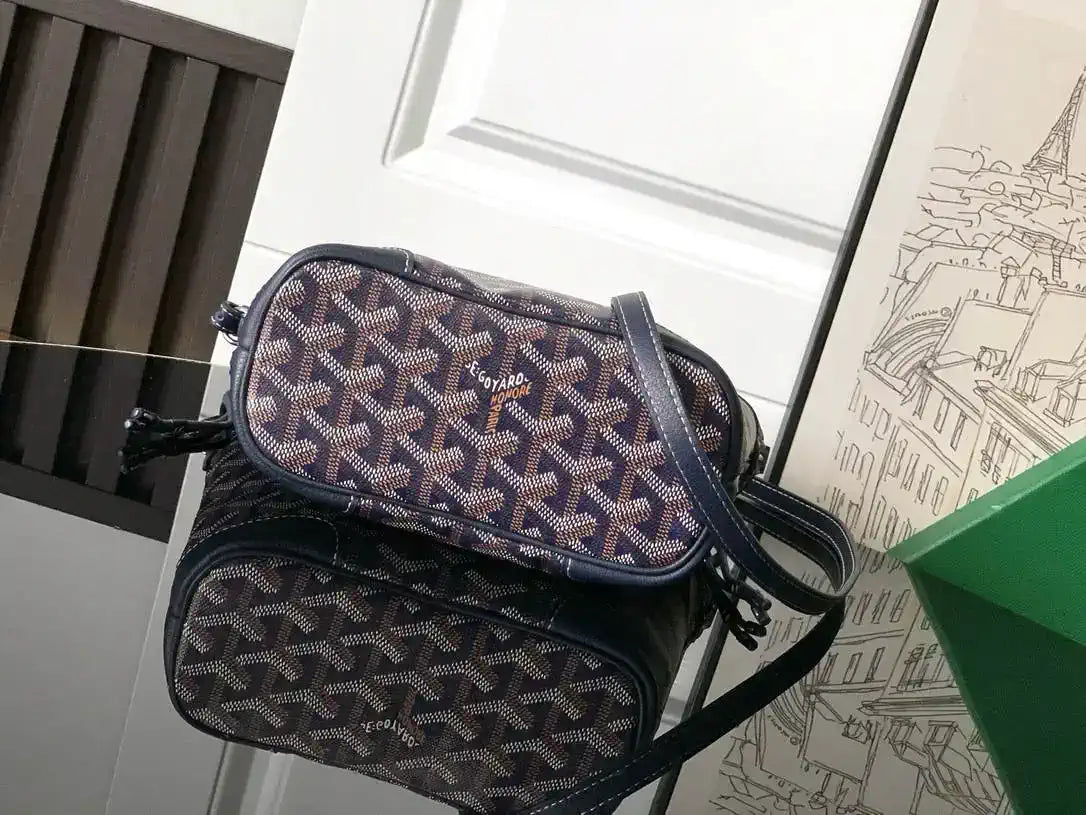 Goyard BELUGAMINTY01CL03P Beluga Mini Bag G89023