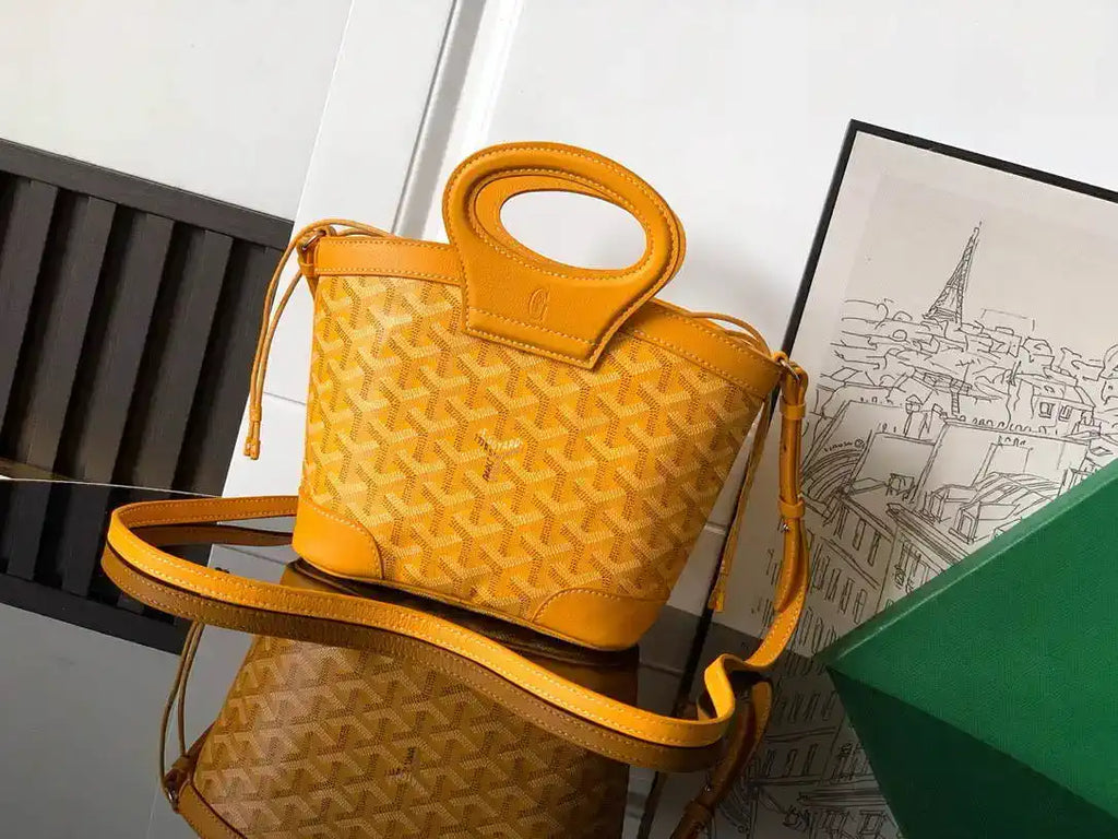 Goyard BELUGAMINTY01CL03P Beluga Mini Bag G89024