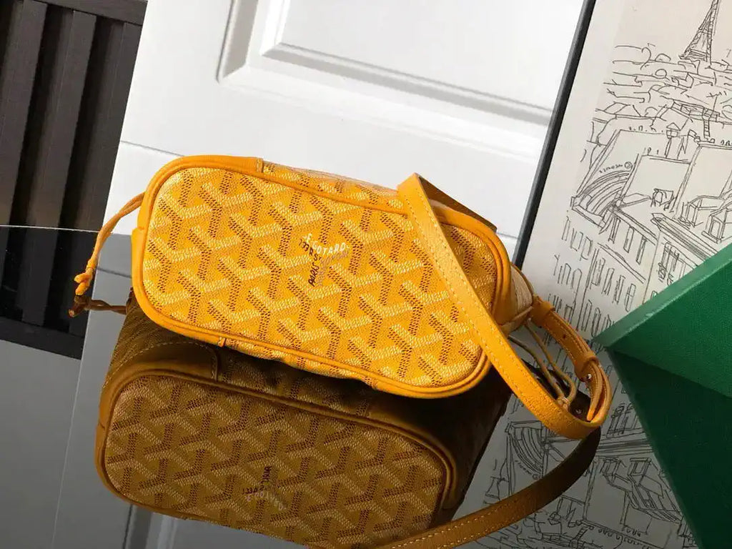 Goyard BELUGAMINTY01CL03P Beluga Mini Bag G89024