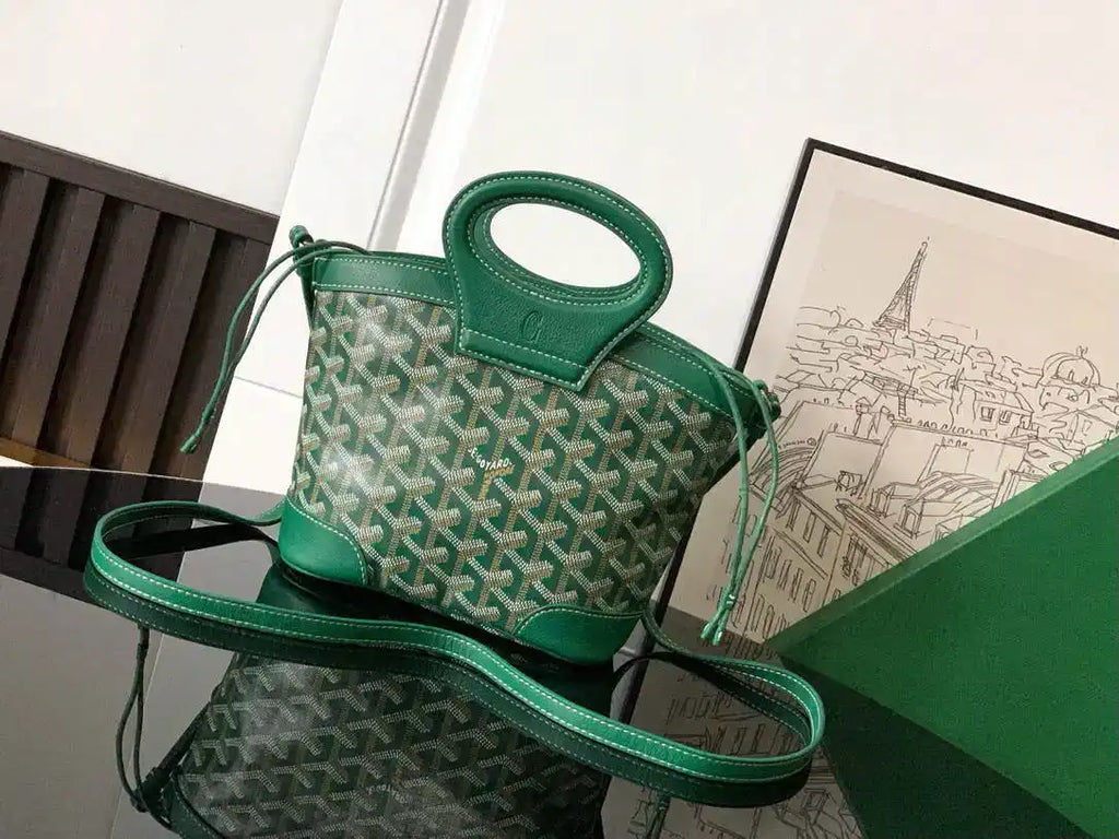 Goyard BELUGAMINTY01CL03P Beluga Mini Bag G89025