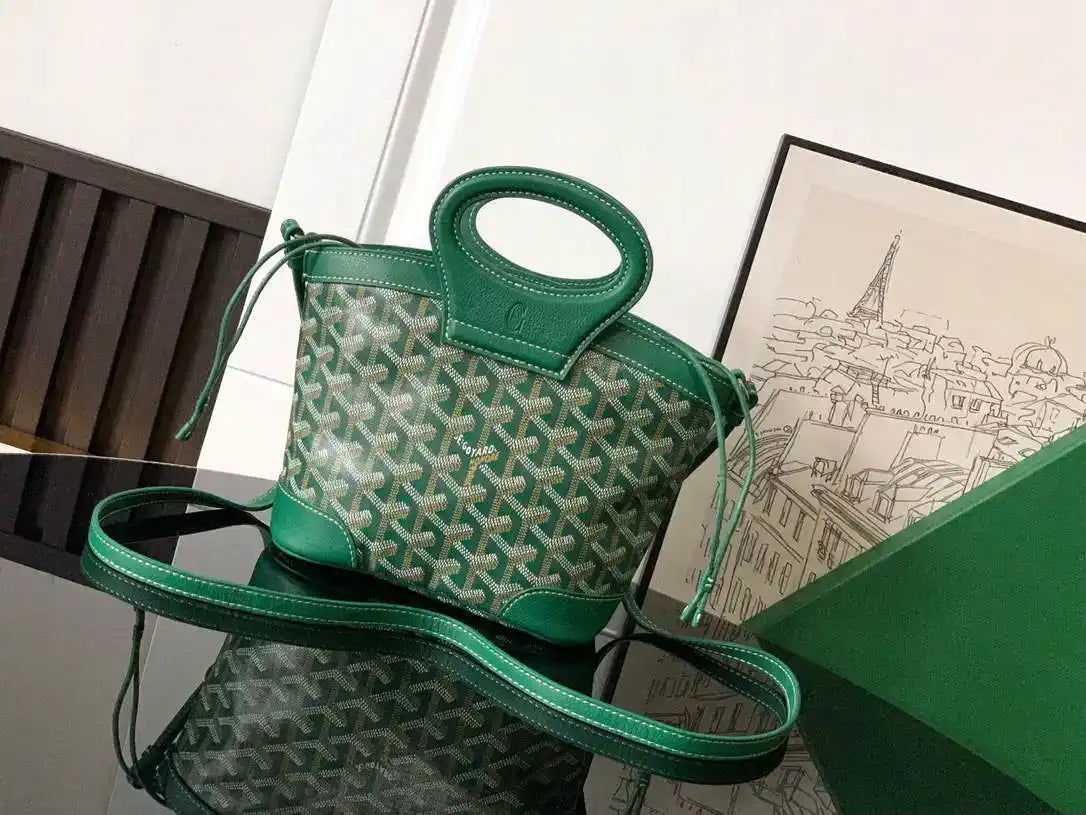 Goyard BELUGAMINTY01CL03P Beluga Mini Bag G89025