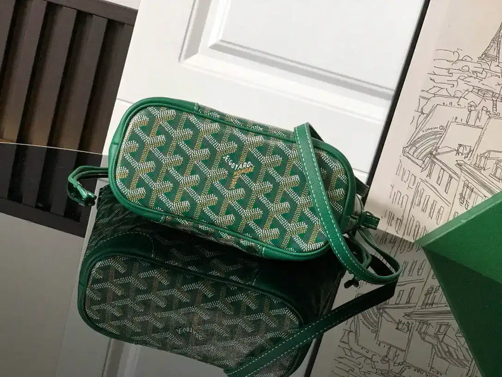 Goyard BELUGAMINTY01CL03P Beluga Mini Bag G89025