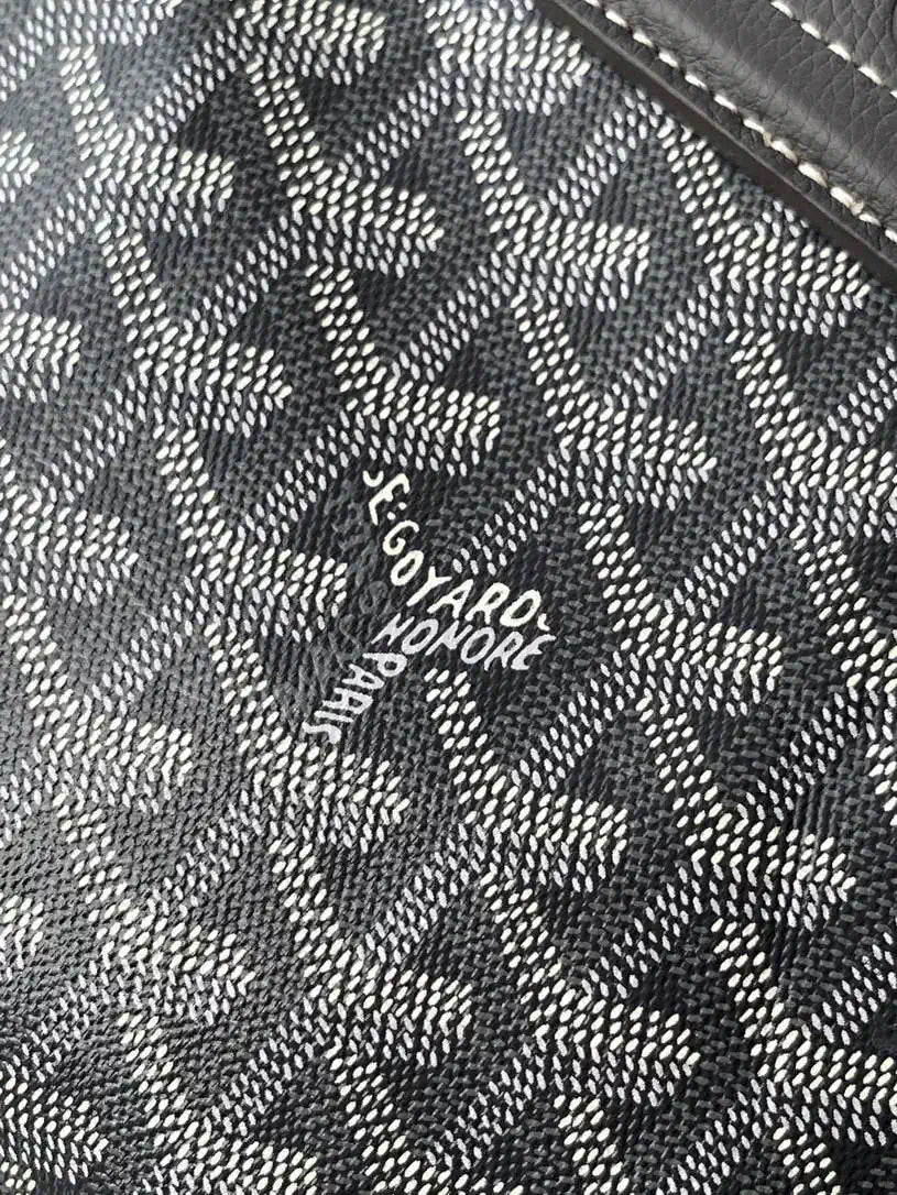Goyard BELUGAMINTY01CL03P Beluga Mini Bag G89026