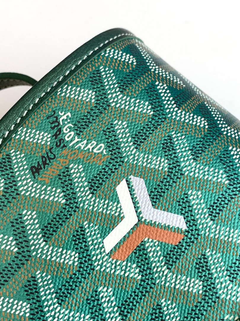 Goyard BELVE3PMLTY09CG09P Belvedere PM Bag Pearly Green