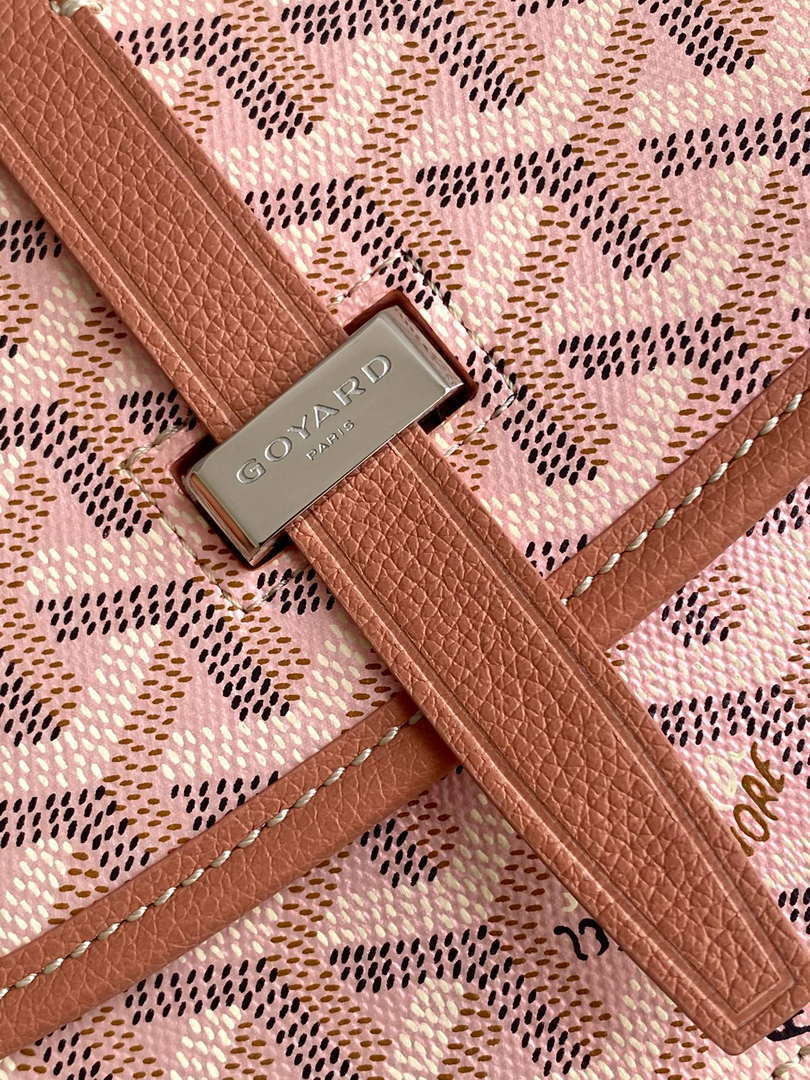 Goyard BELVE3PMLTY09CG09P Belvedere PM Bag Pearly Pink