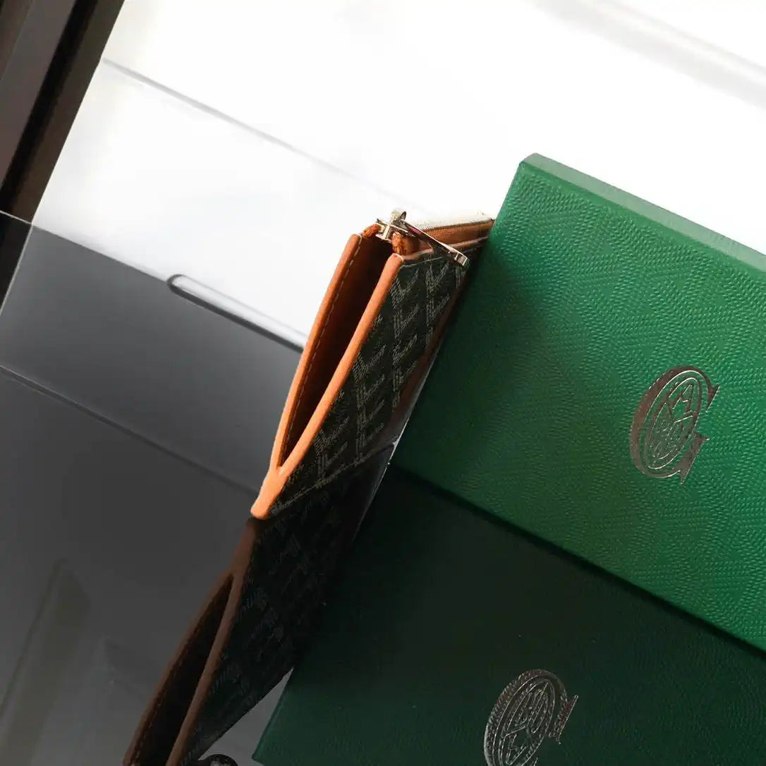 Goyard BOURBOPMLTY01CL03P Bourbon zipped card holder G25163