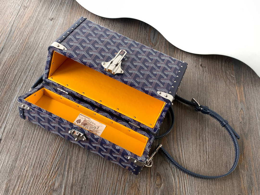 Goyard CASSETPMLTY01CL03O Cassette Trunk Bag  Ga16080