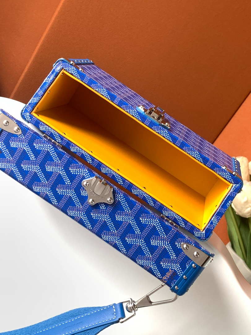 Goyard CASSETPMLTY01CL03O Cassette Trunk Bag  Ga16089