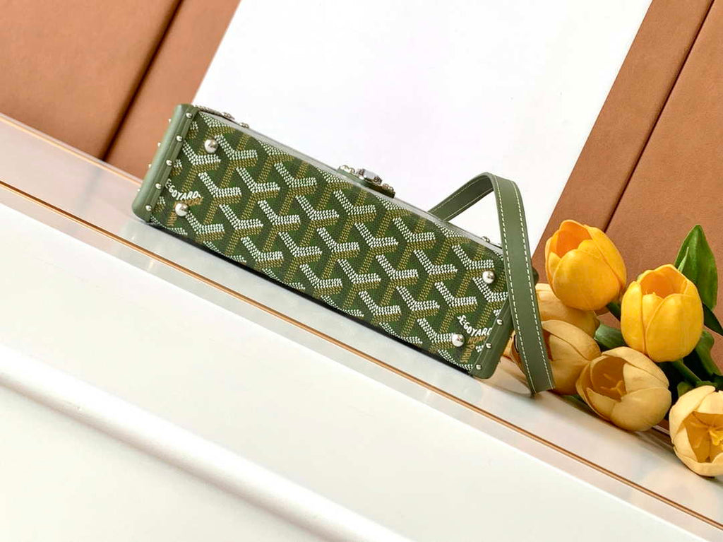 Goyard CASSETPMLTY01CL03O Cassette Trunk Bag  Ga16081