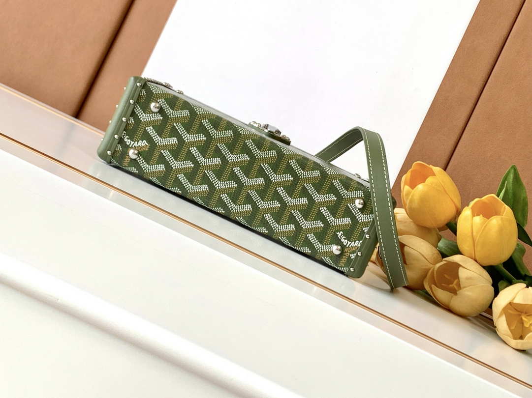Goyard CASSETPMLTY01CL03O Cassette Trunk Bag  Ga16081
