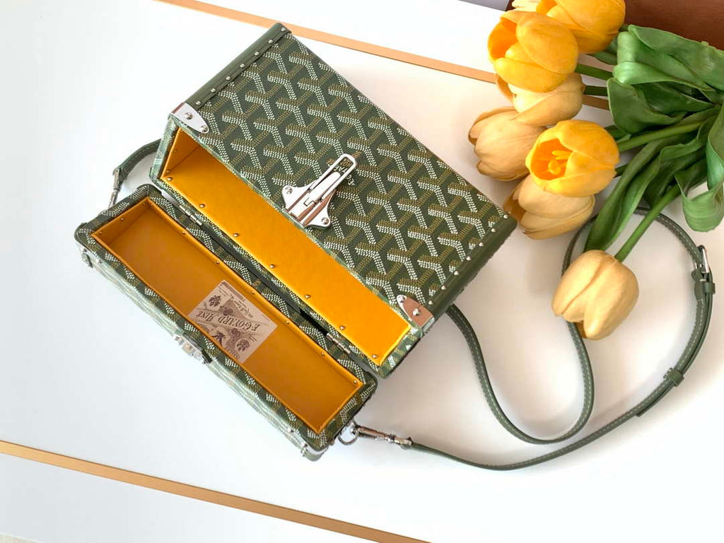 Goyard CASSETPMLTY01CL03O Cassette Trunk Bag  Ga16081