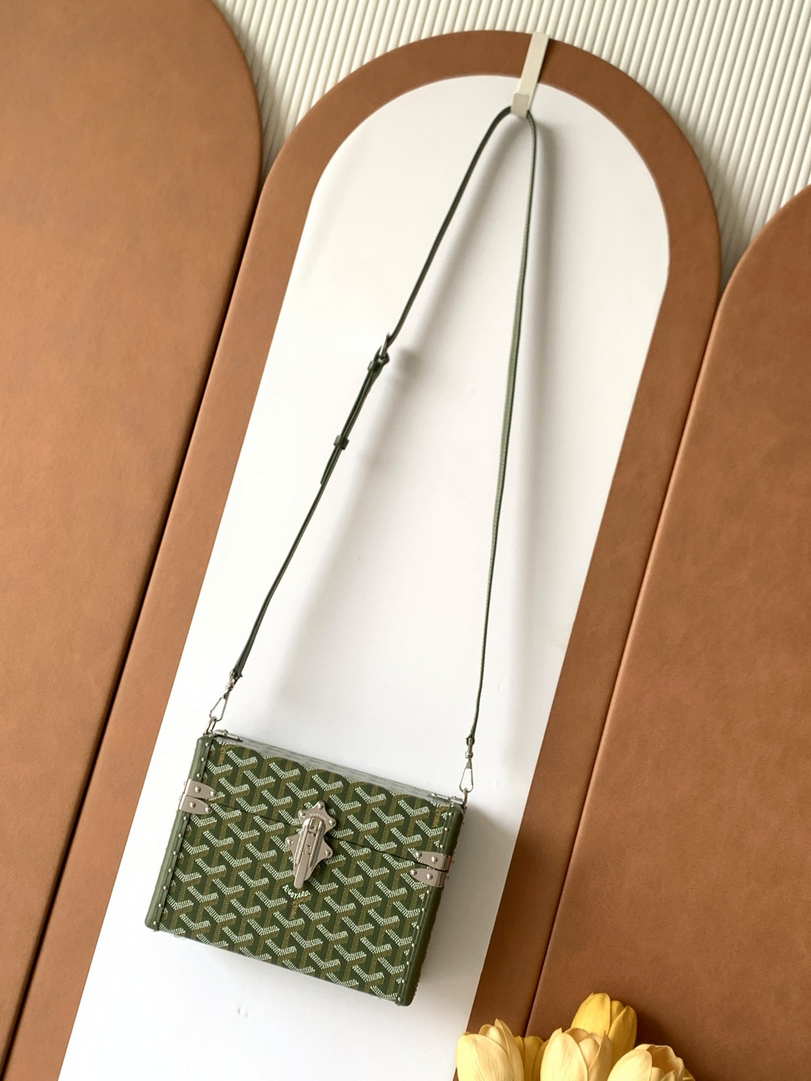 Goyard CASSETPMLTY01CL03O Cassette Trunk Bag  Ga16081