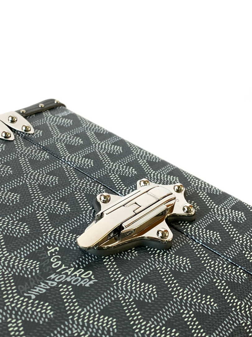 Goyard CASSETPMLTY01CL03O Cassette Trunk Bag  Ga16085