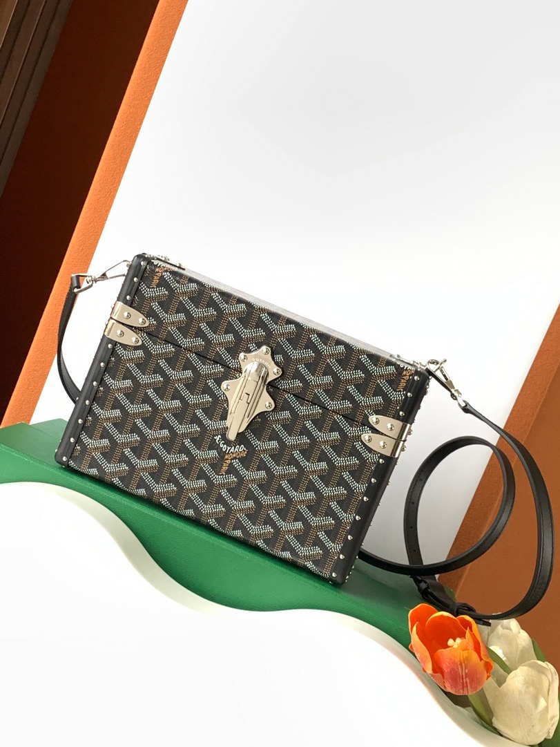 Goyard CASSETPMLTY01CL03O Cassette Trunk Bag  Ga16086