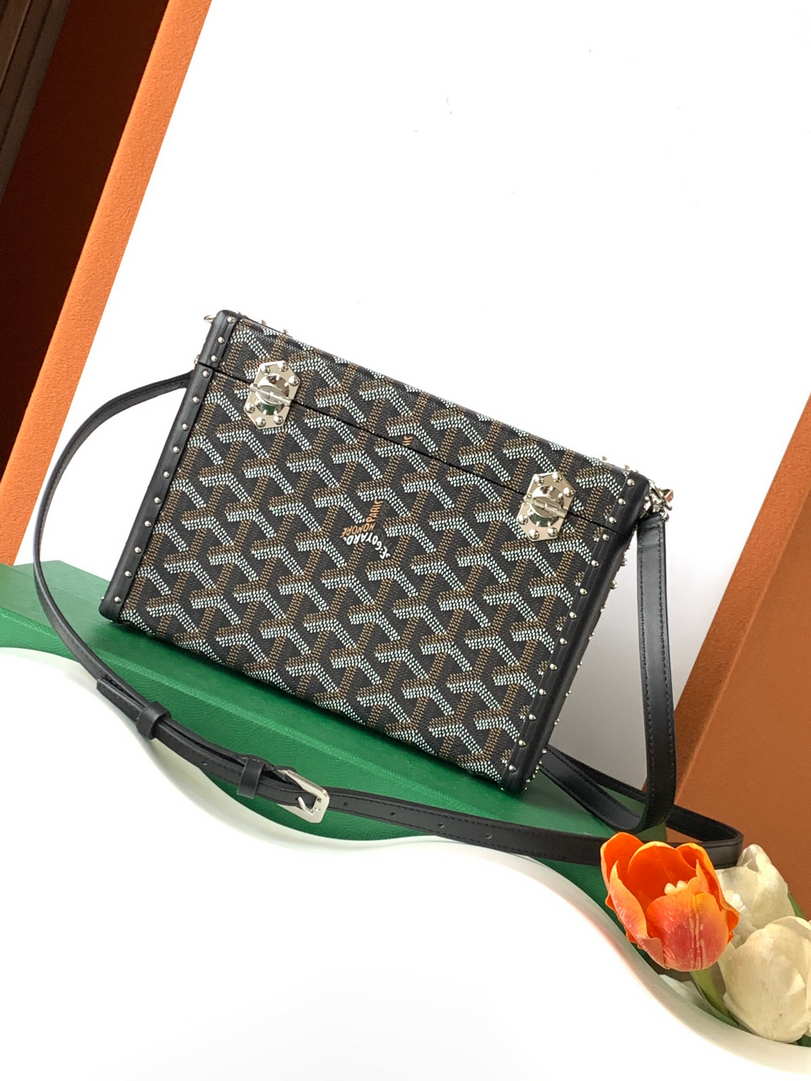 Goyard CASSETPMLTY01CL03O Cassette Trunk Bag  Ga16086