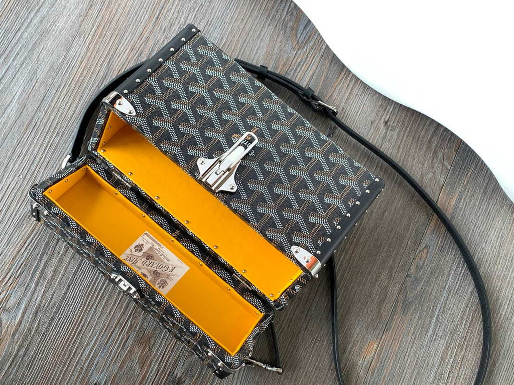 Goyard CASSETPMLTY01CL03O Cassette Trunk Bag  Ga16086