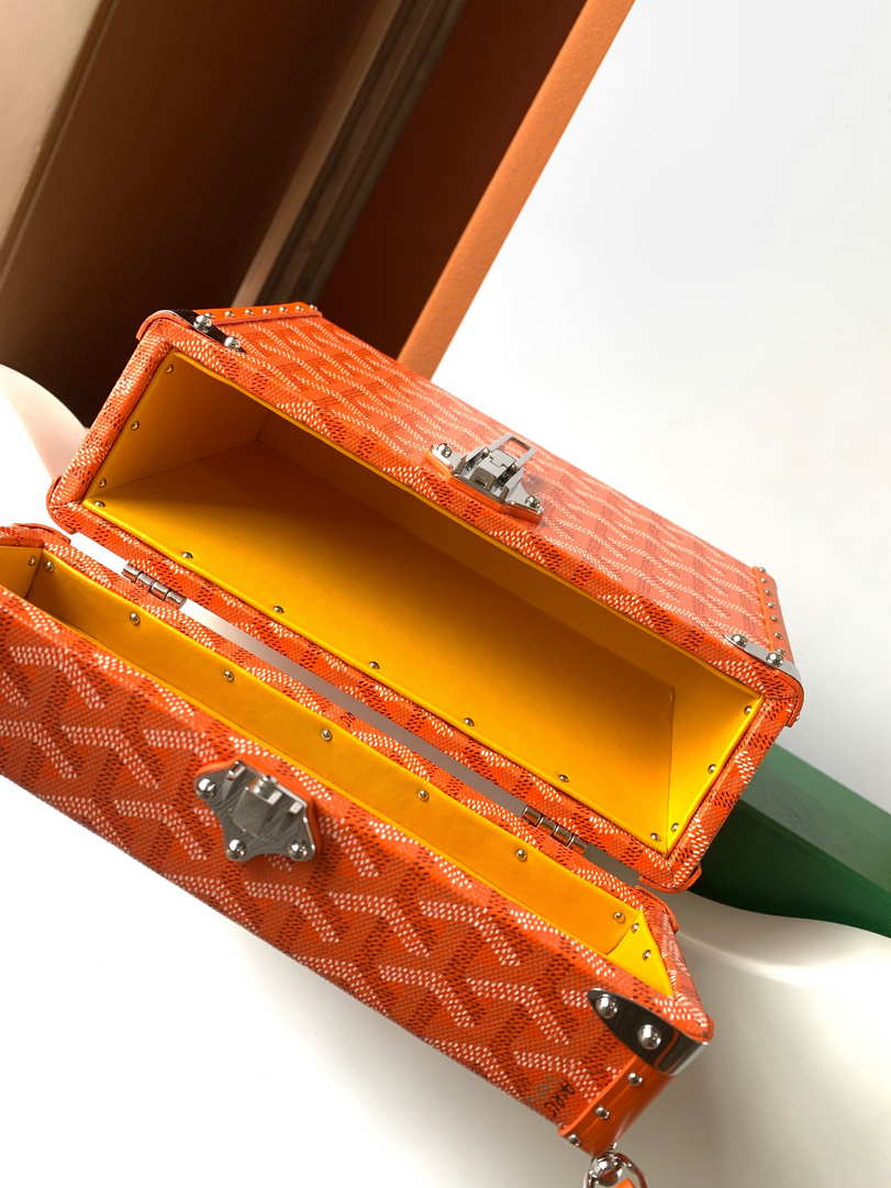 Goyard CASSETPMLTY01CL03O Cassette Trunk Bag  Ga16087
