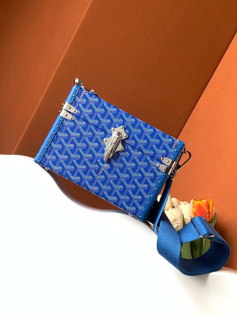 Goyard CASSETPMLTY01CL03O Cassette Trunk Bag  Ga16089