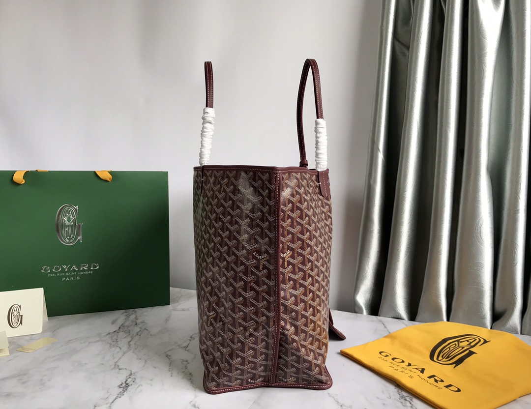 Goyard GMLCG09TY09P Anjou GM Bag Wine Red