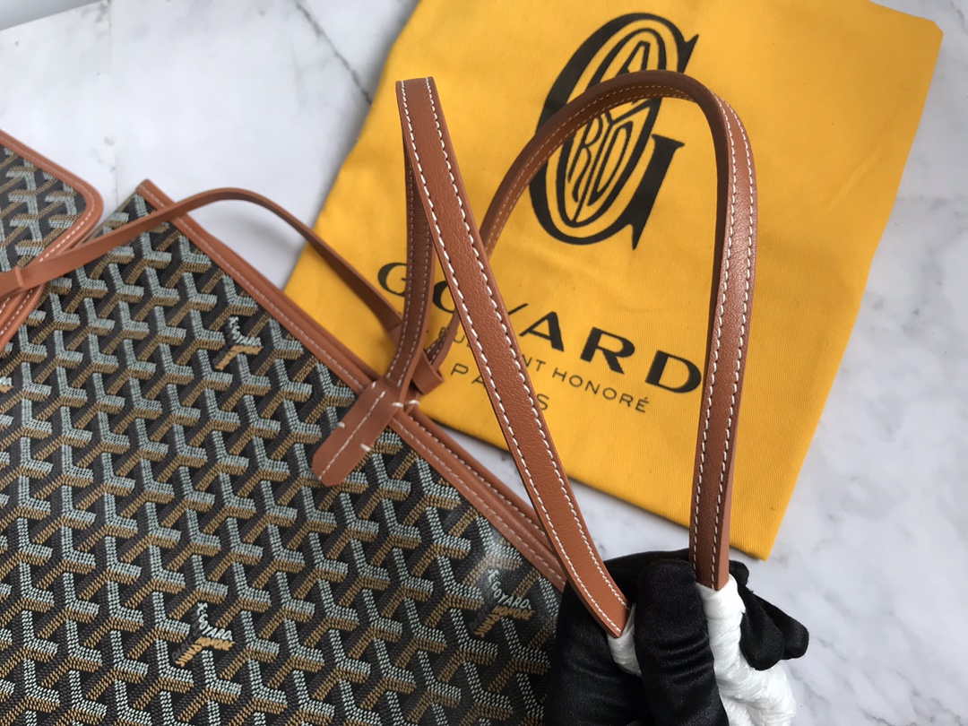 Goyard GMLCG09TY09P Anjou GM Bag Brown with black