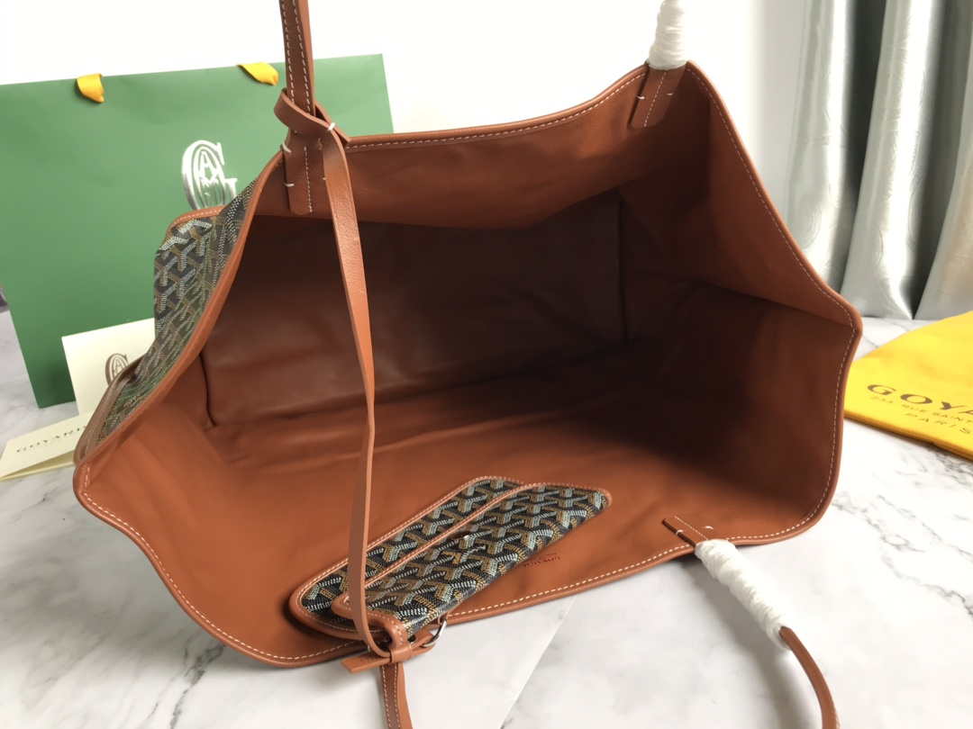 Goyard GMLCG09TY09P Anjou GM Bag Brown with black