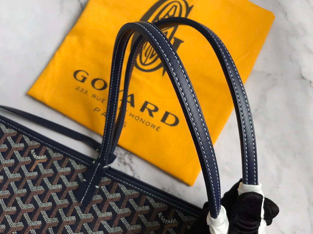 Goyard GMLCG09TY09P Anjou GM Bag Navy Blue