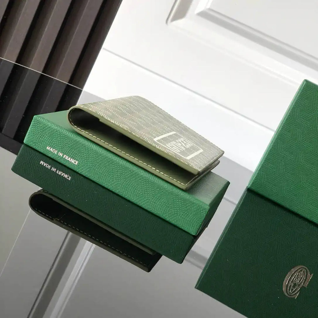 Goyard GRENELPMLTY01CL01X Grenelle Passport Cover G25181