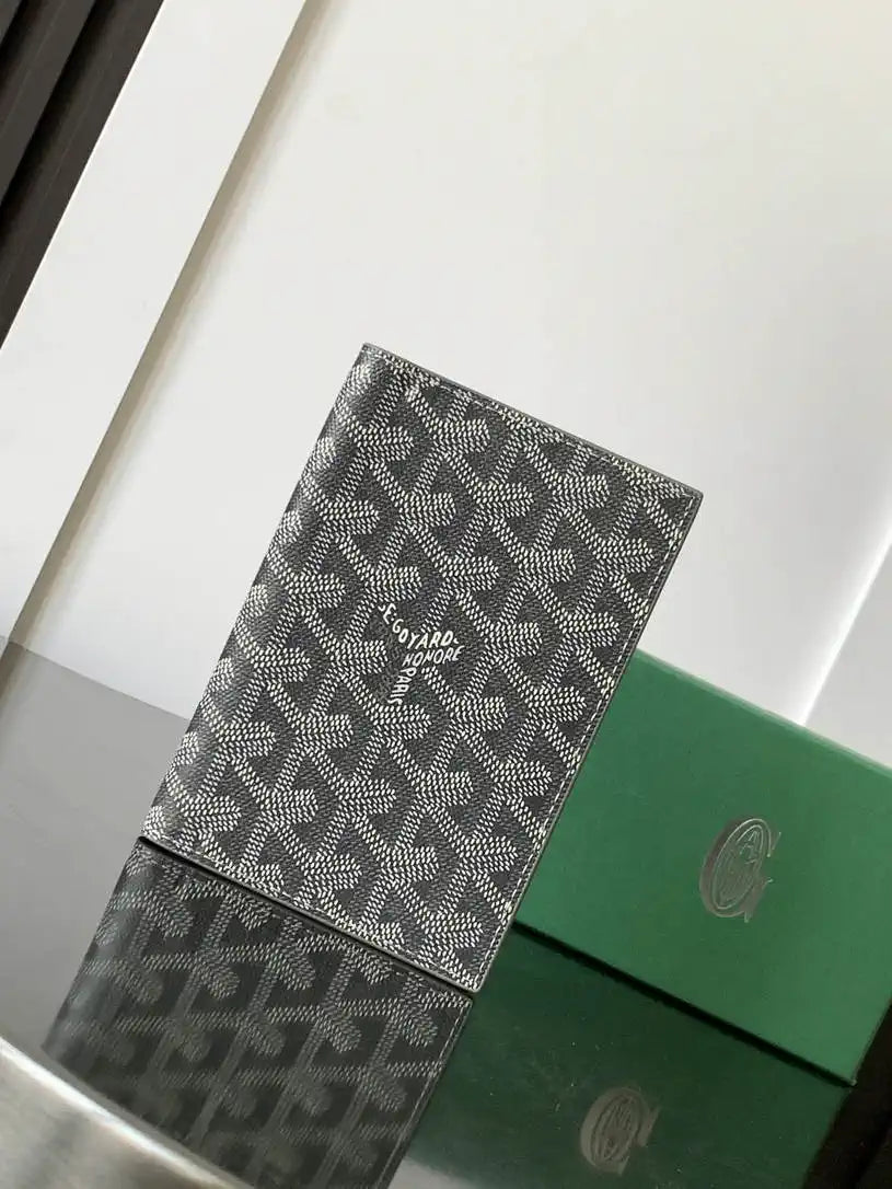 Goyard GRENELPMLTY01CL01X Grenelle Passport Cover G25184