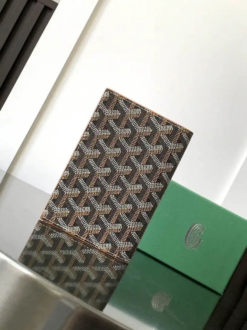 Goyard GRENELPMLTY01CL01X Grenelle Passport Cover G25189