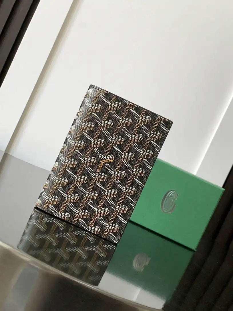 Goyard GRENELPMLTY01CL01X Grenelle Passport Cover G25190