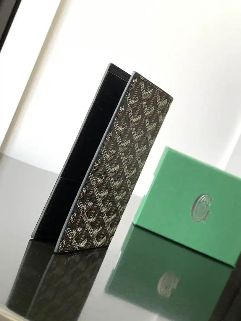Goyard GRENELPMLTY01CL01X Grenelle Passport Cover G25190