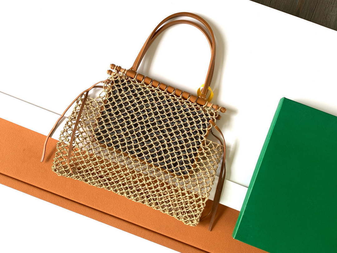 Goyard GY8112 Sac Aligre PM Mesh Bag Black