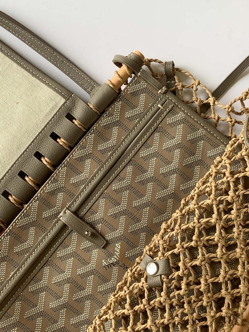 Goyard GY8112 Sac Aligre PM Mesh Bag Gray
