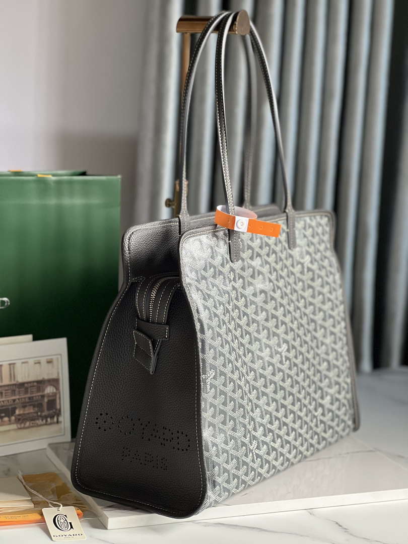Goyard HARDY2PMLTY07CG07P Hardy PM Bag Gray