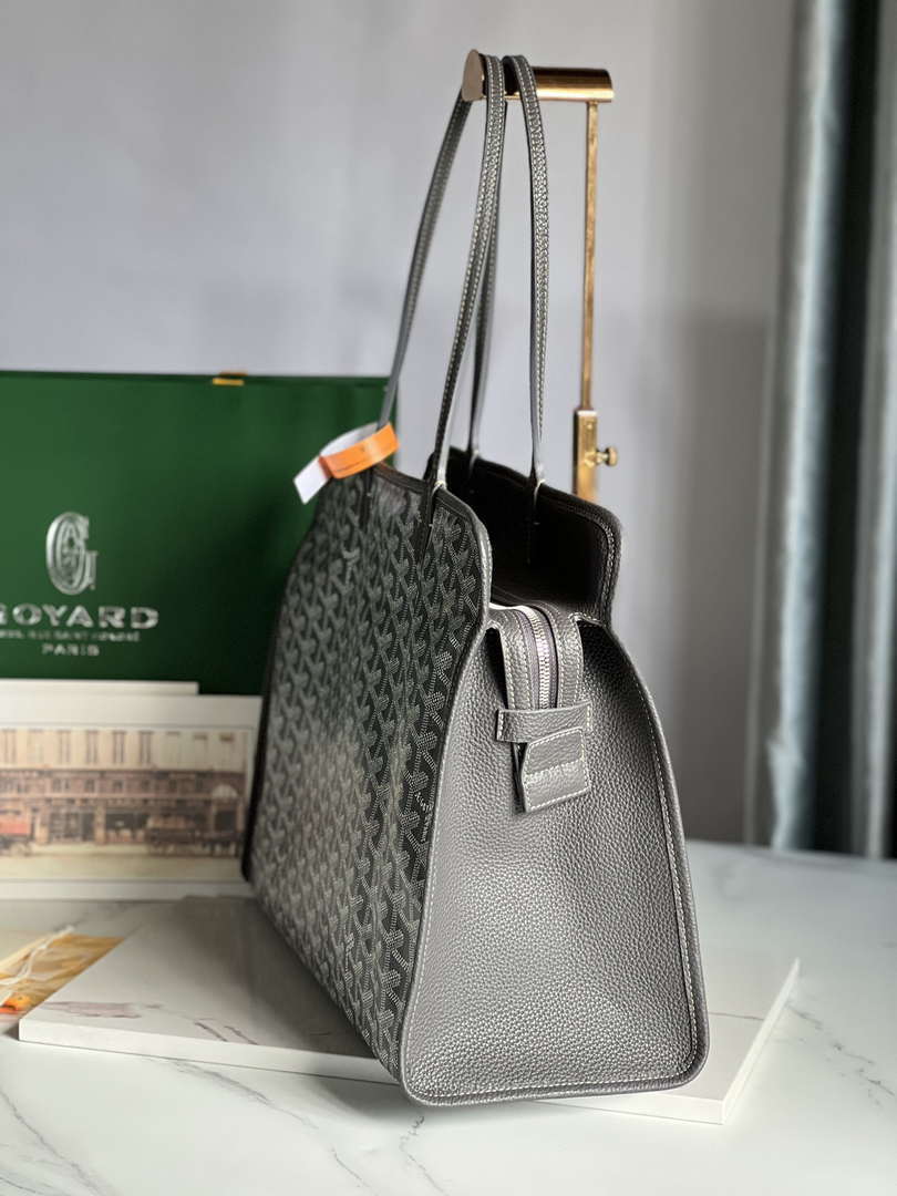 Goyard HARDY2PMLTY07CG07P Hardy PM Bag Gray