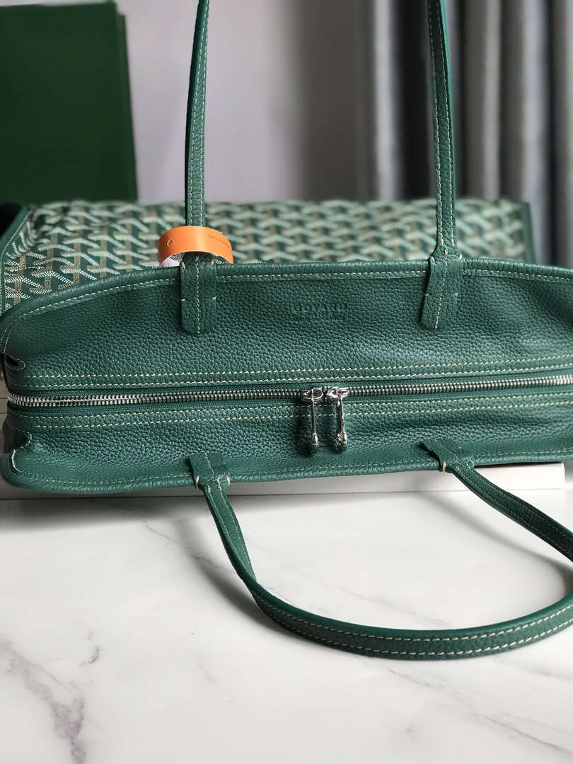 Goyard HARDY2PMLTY07CG07P Hardy PM Bag Green