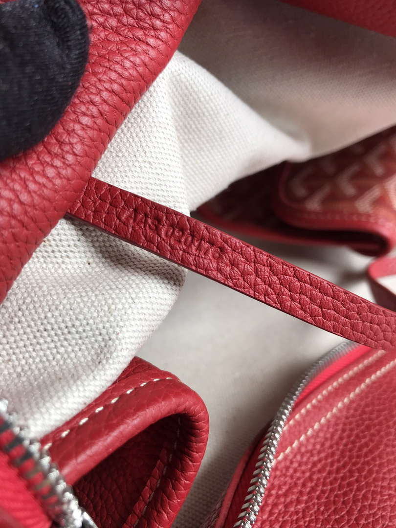 Goyard HARDY2PMLTY07CG07P Hardy PM Bag Red