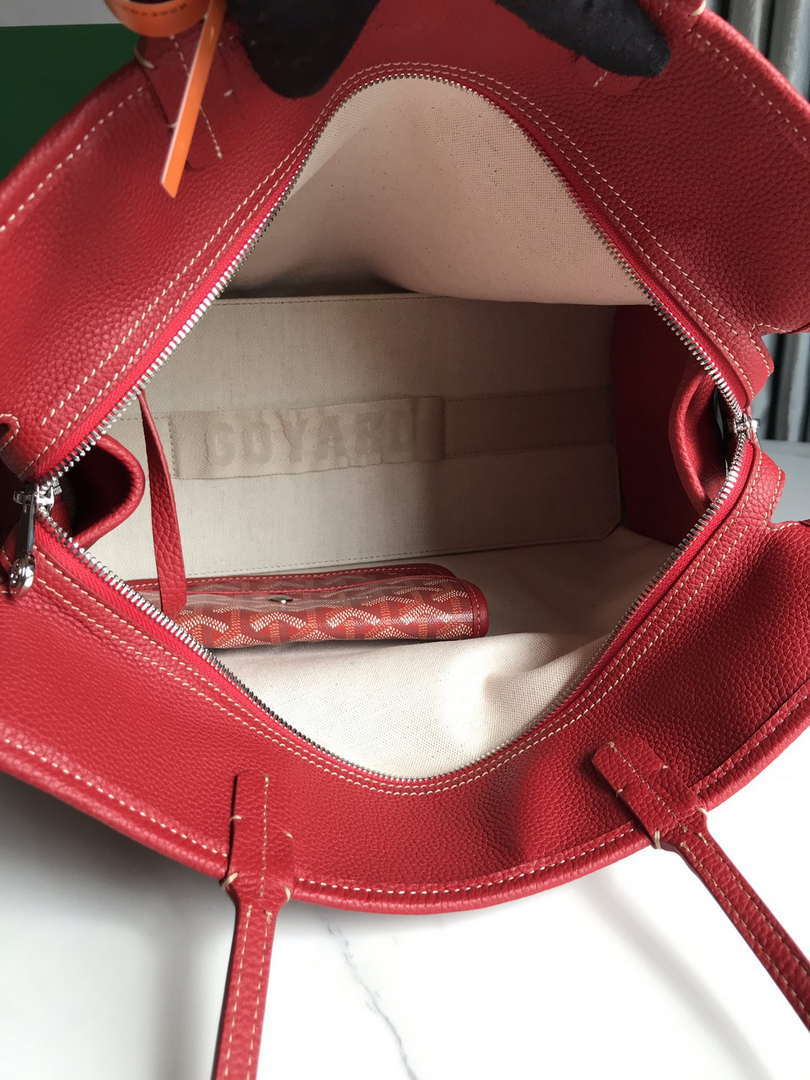 Goyard HARDY2PMLTY07CG07P Hardy PM Bag Red