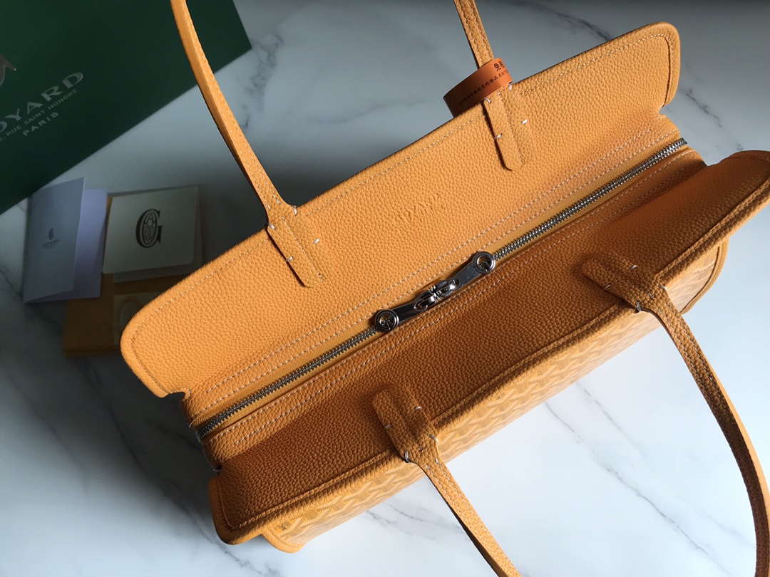 Goyard HARDY2PMLTY07CG07P Hardy PM Bag Yellow