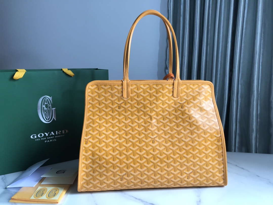 Goyard HARDY2PMLTY07CG07P Hardy PM Bag Yellow - Default Title - View 1