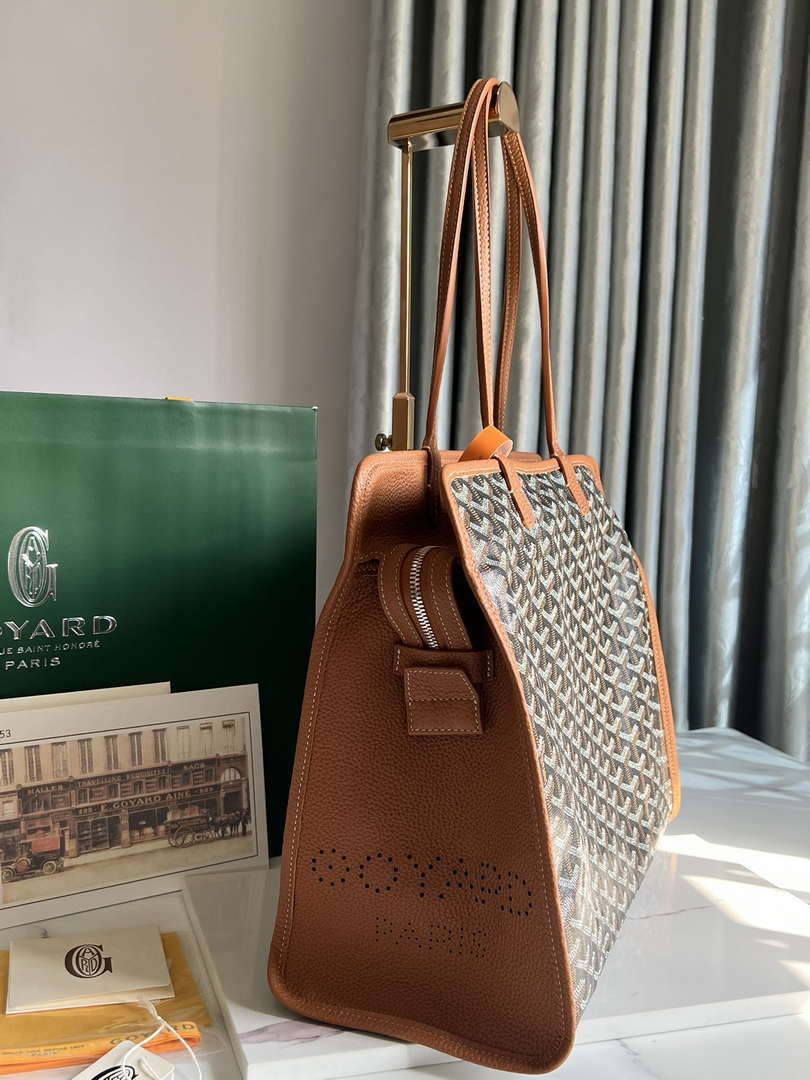 Goyard HARDY2PMLTY07CG07P Hardy PM Bag Brown
