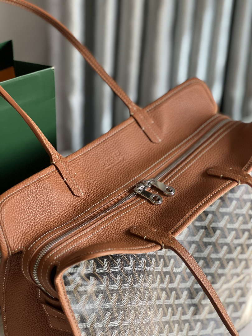 Goyard HARDY2PMLTY07CG07P Hardy PM Bag Brown