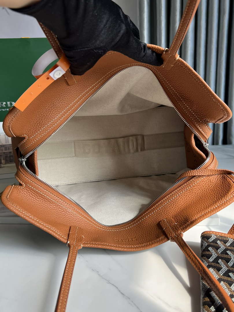 Goyard HARDY2PMLTY07CG07P Hardy PM Bag Brown