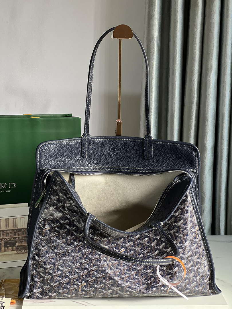 Goyard HARDY2PMLTY07CG07P Hardy PM Bag Navy Blue